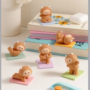 Smoko Yeti Doing Yoga Figure